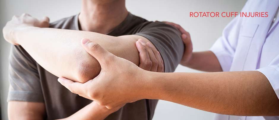 Man getting rotator cuff injury help on shoulder